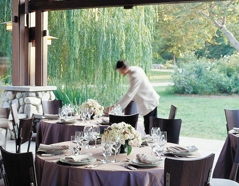 waiter setting table