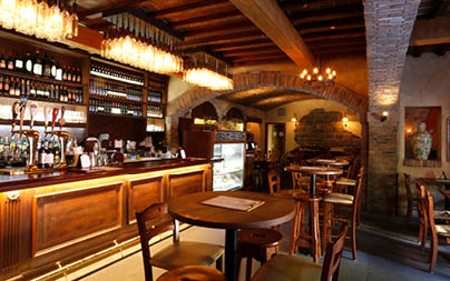 Tutto Gusto Interior Dining area